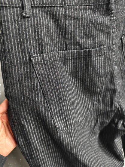 Calça Oversized com Pregas